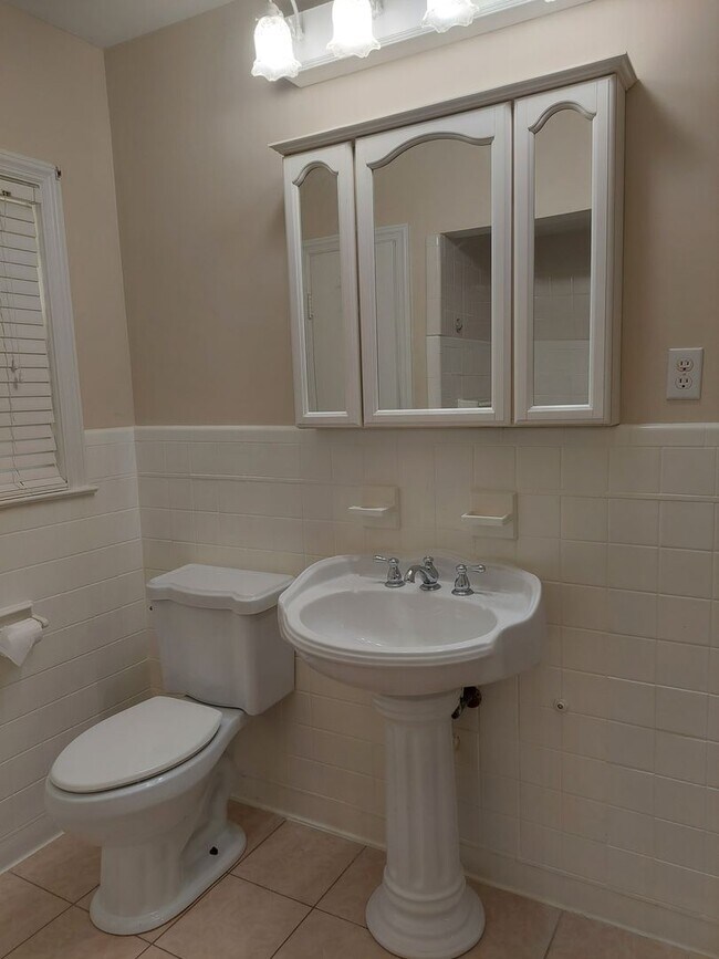 Building Photo - Heart of Midtown