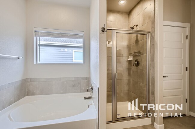 Building Photo - 5398 Chantry Dr