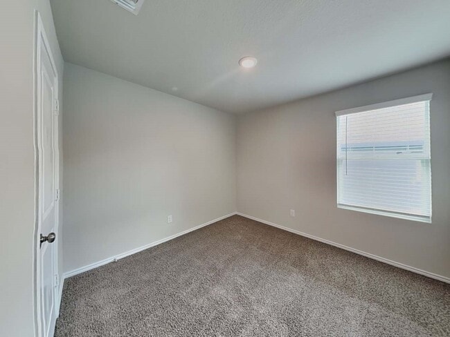 Building Photo - 5719 Leon Pl