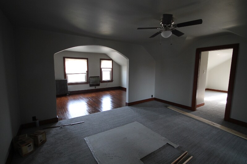 Building Photo - 609 Fry St