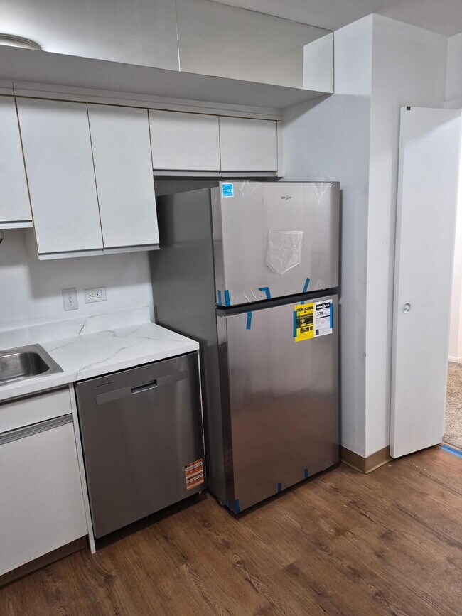 Building Photo - 5000 Civic Center Dr