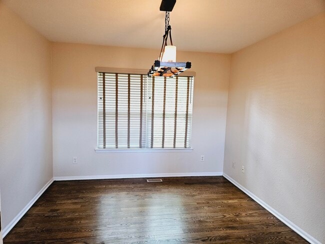 Building Photo - 3598 Bent Trail Dr