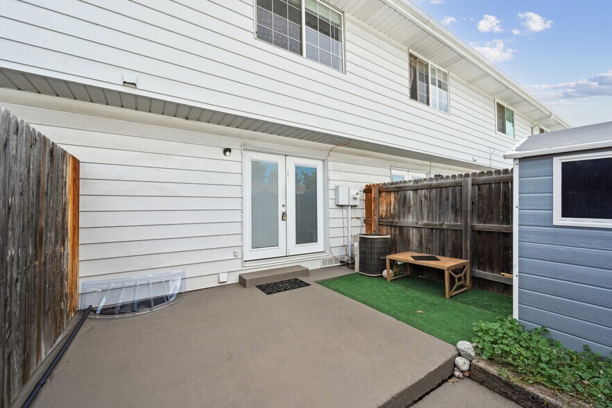 Building Photo - 13988 E Utah Cir