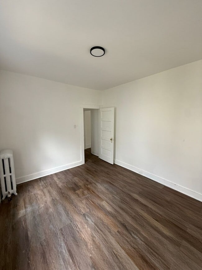 Building Photo - 1608 E Gibson St