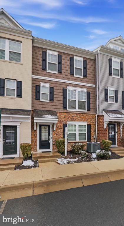 Building Photo - 13806 Litespeed Way