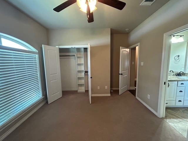 Building Photo - 15623 Shady Brook Ln