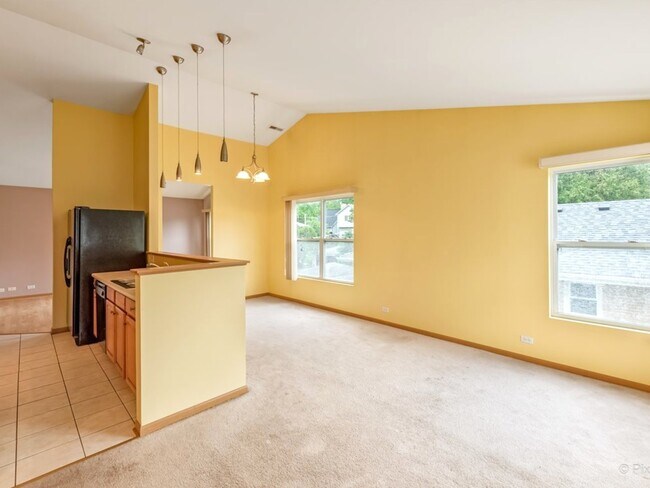 Building Photo - 4909 Spencer Ave