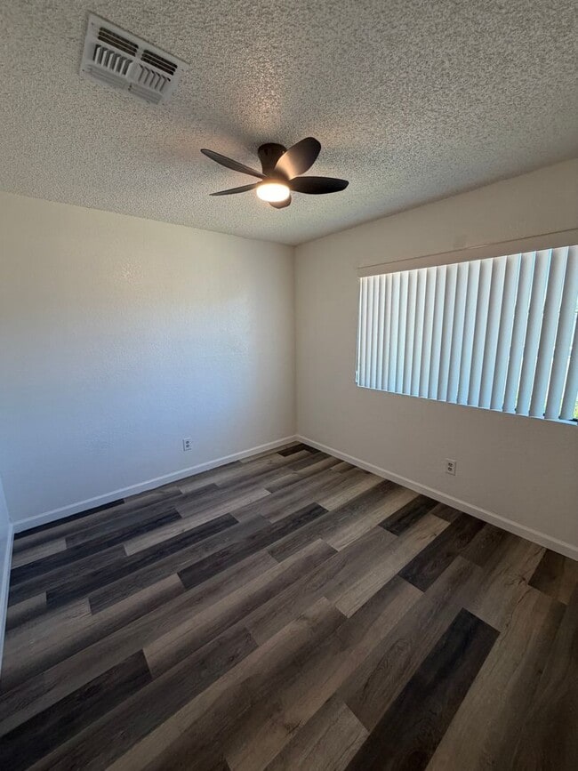 Building Photo - Updated 2 Bedroom 2 Bath with Office Near Fort Huachuca