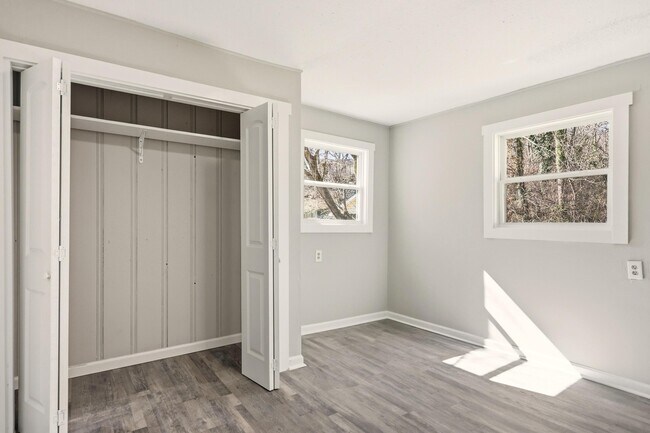 Building Photo - 5225 Central Ave