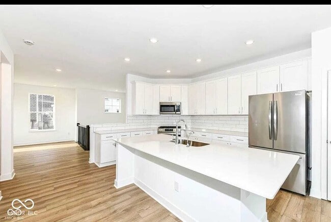 Building Photo - 9326 Somerford Dr