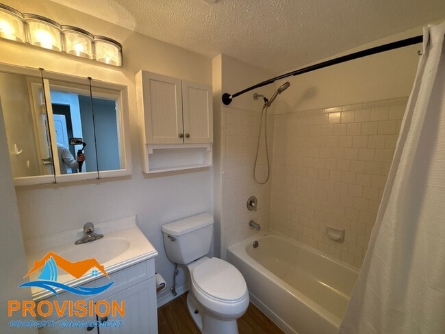Building Photo - 6459 Grafton Garth Ct