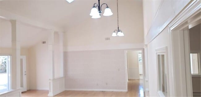 Building Photo - 4083 Deerbrook Way SW