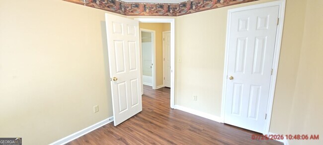 Building Photo - 308 J C Ct