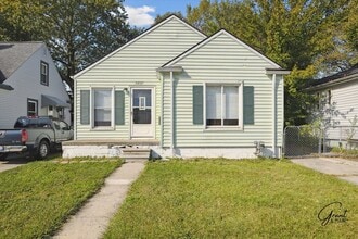 Building Photo - 3 bedroom Eastpointe $1300