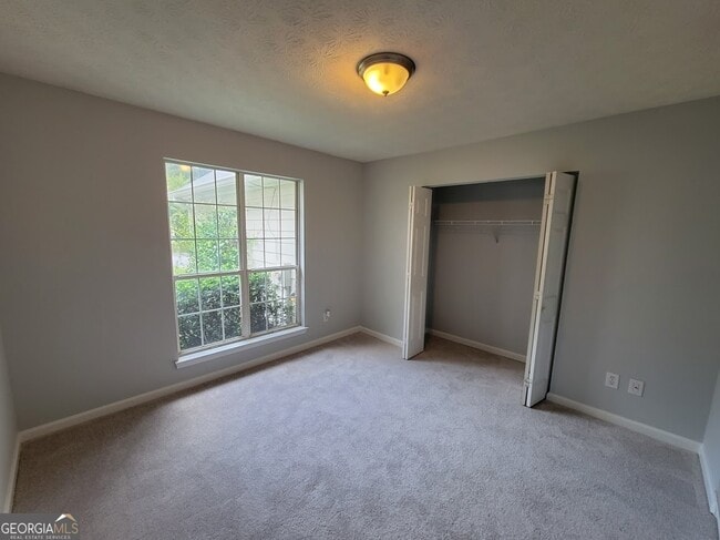 Building Photo - 53 Braelinn Creek Ct