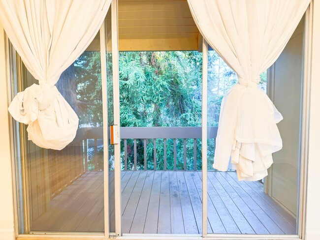 Building Photo - 505 Cypress Point Dr