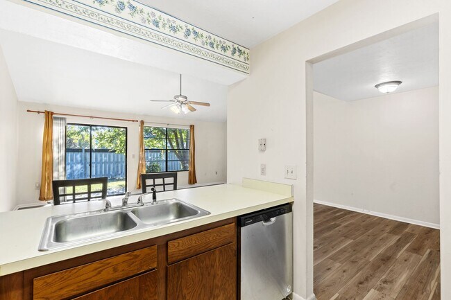 Building Photo - 4345 SW 20th Ln