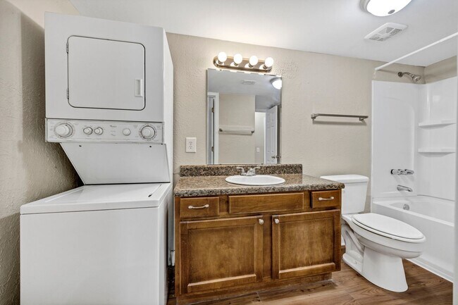 Building Photo - bg1004