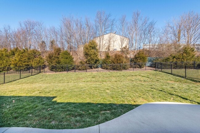 Building Photo - Former Model Home in the highly coveted Jackson Hills subdivision!