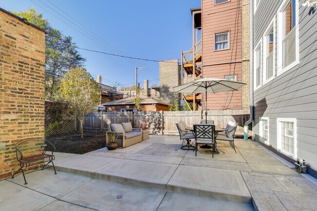 Building Photo - 6542 N Newgard Ave