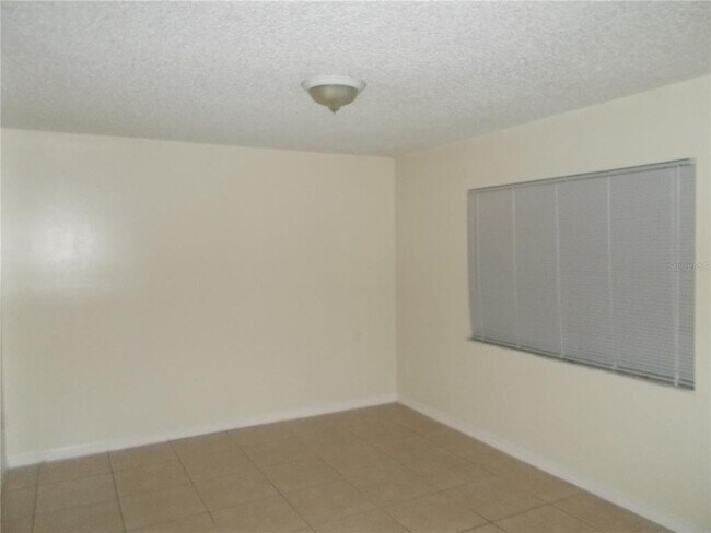 Building Photo - 3250 Split Willow Dr