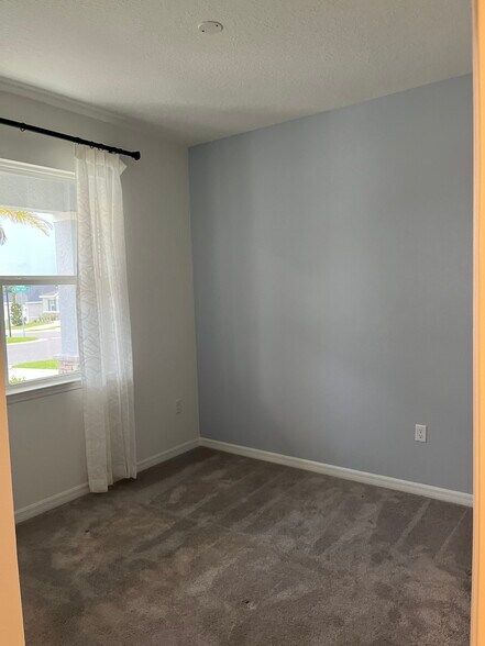 Building Photo - 1658 Blue Lagoon Cir