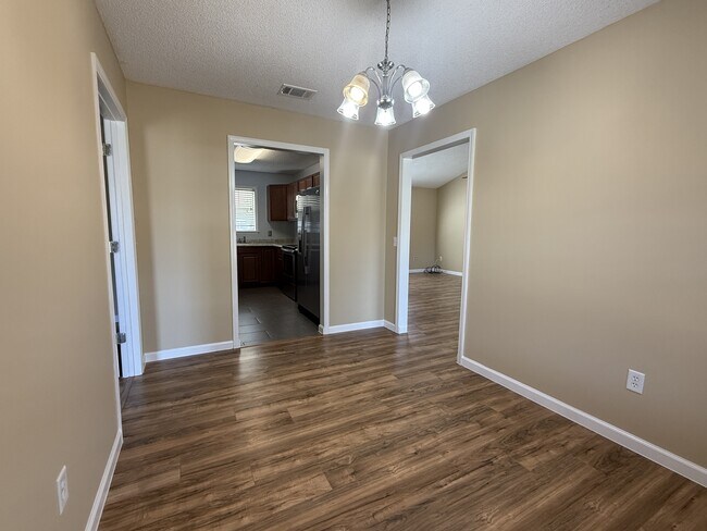 Building Photo - 313 Pat Priester Dr