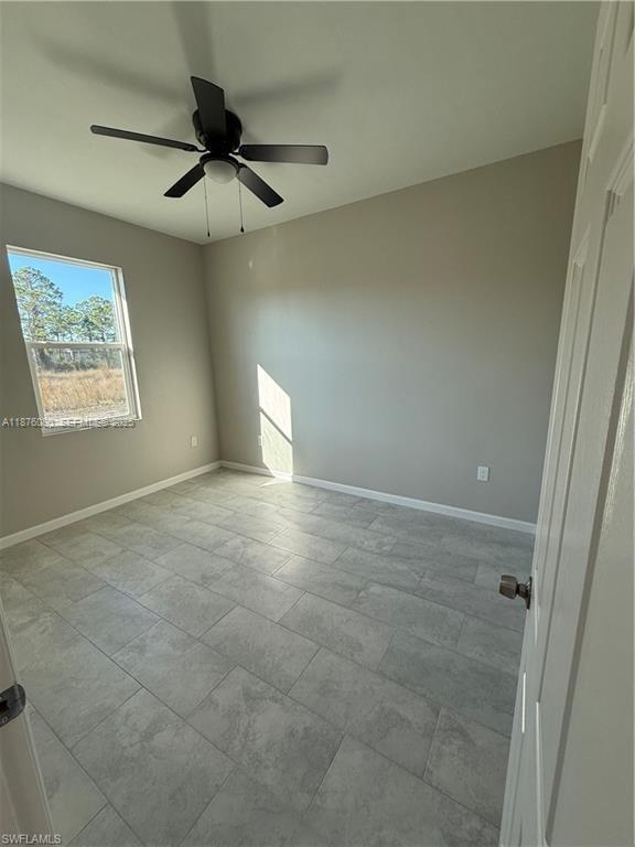 Building Photo - 832 Holmes Ave