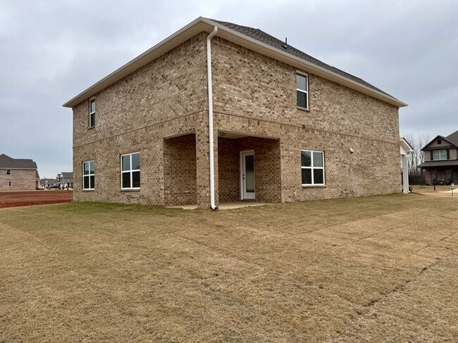 Building Photo - New Construction and over 3,500 of square footage!