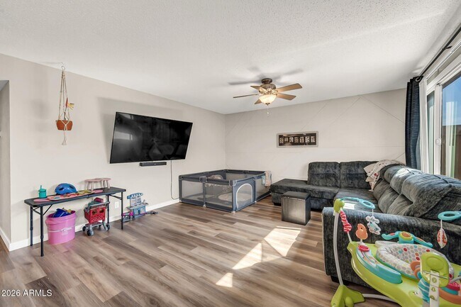 Building Photo - 1310 S Pima