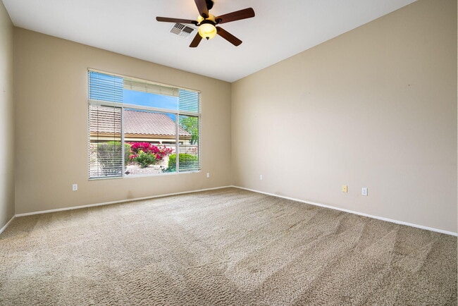 Building Photo - 78462 Palm Tree Ave