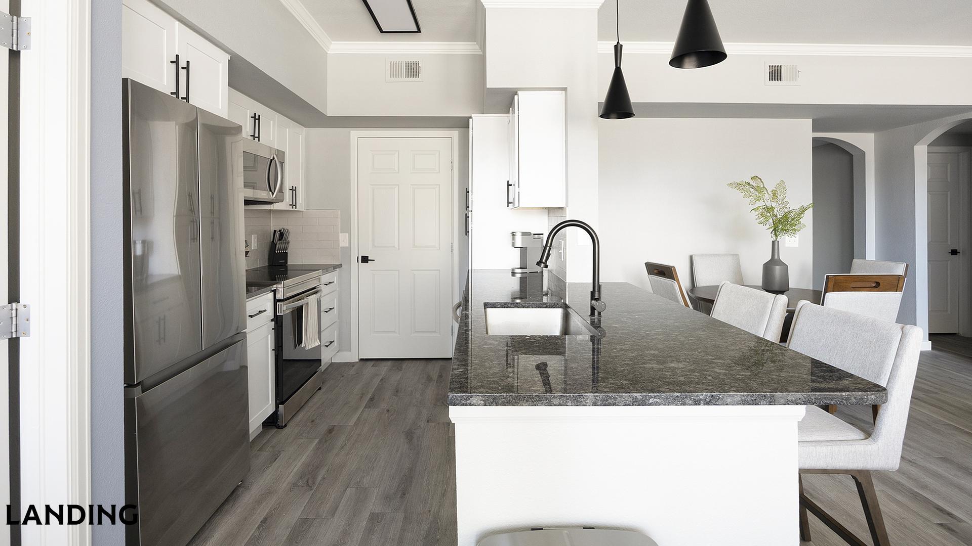 Building Photo - 901 Colorado Blvd