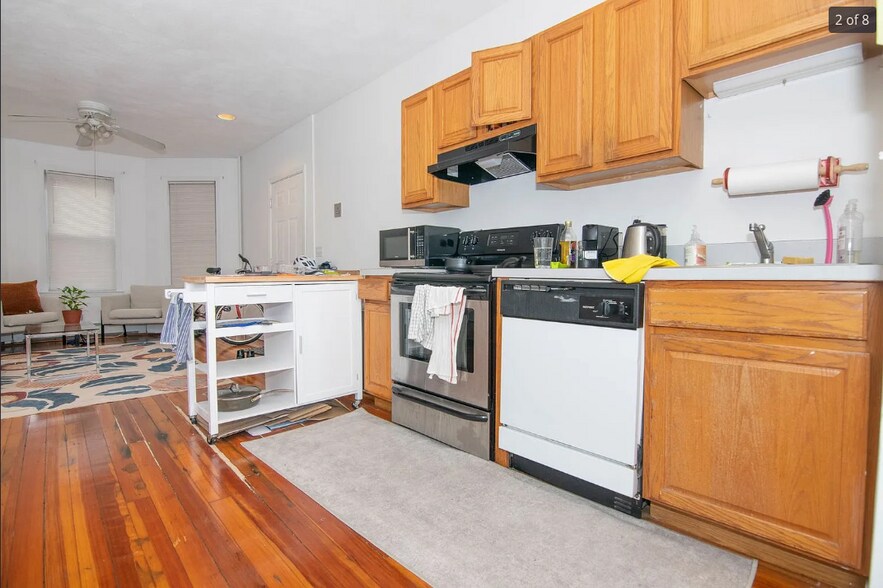 Building Photo - 58 Mansfield St