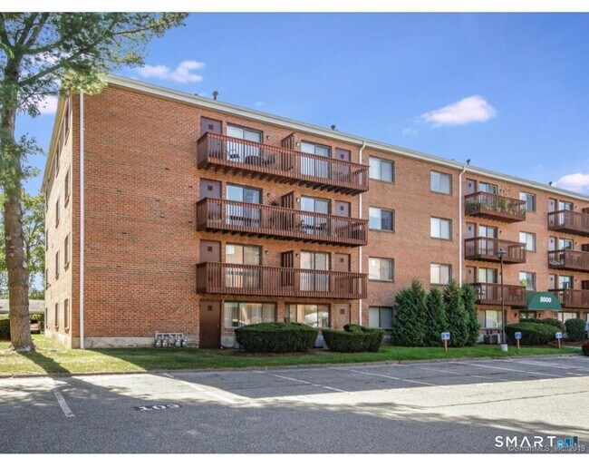 Building Photo - 2320 Harbor View Dr