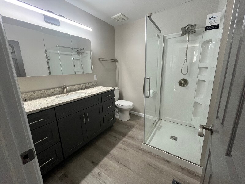 Building Photo - 4467 Glendale Dr