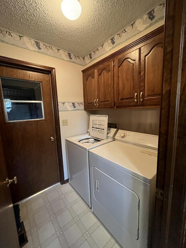 Building Photo - 5794 CR 1640