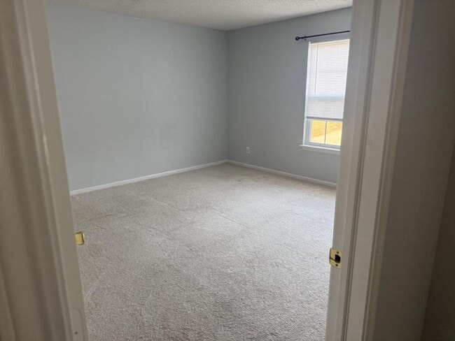 Building Photo - 14302 Holly Berry Cir