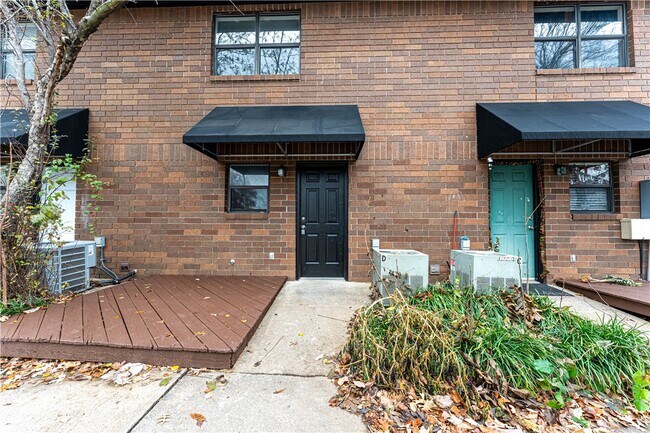 Building Photo - 317 Copper Oaks Dr