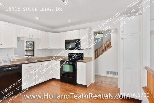 Building Photo - 16418 Stone Ledge Dr