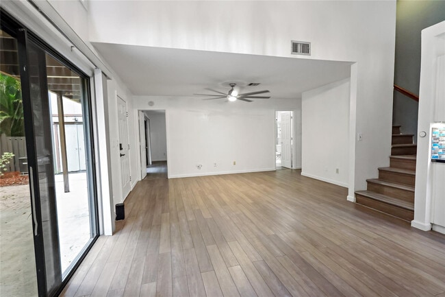 Building Photo - 1544 39th Ave