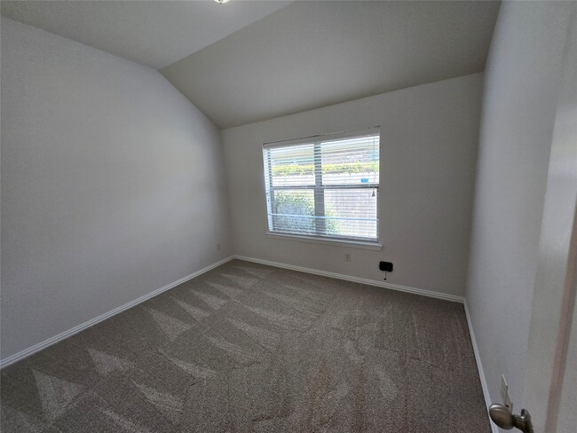 Building Photo - 26502 Green Heron Dr