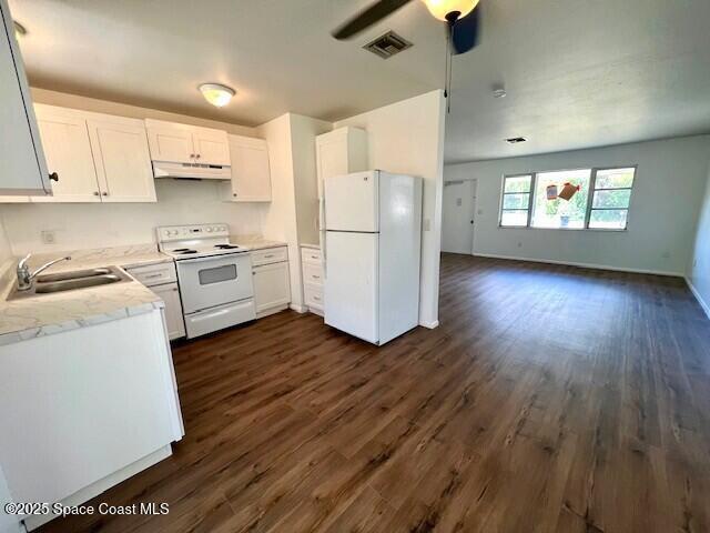 Building Photo - 2955 Redgrove Dr NE