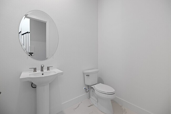 Building Photo - Brand New spacious 4bd/3.5bth Sarasota Hom...