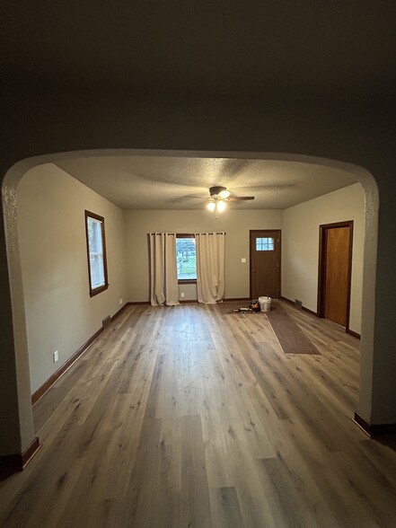 upstairs living room - 410 S 4th St