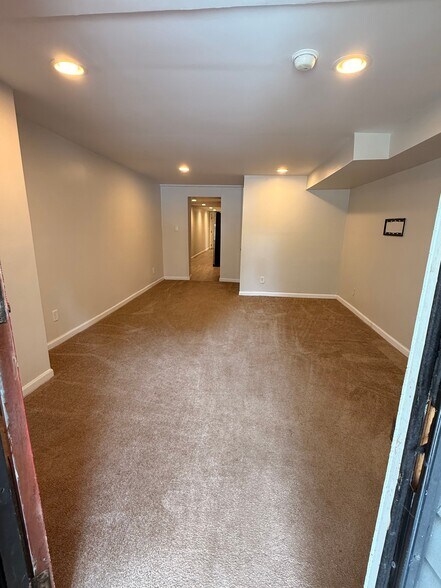 Building Photo - 37 N 63rd St