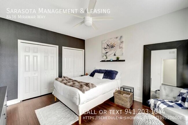 Building Photo - 8436 Miramar Way