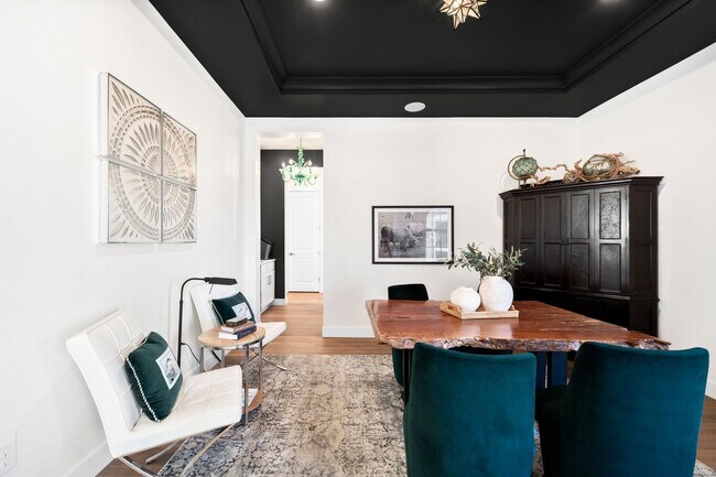 Building Photo - LEASED THRU 02/28/2027: LUX 6BD, 6.5BA Lakefront Home Columbine Valley