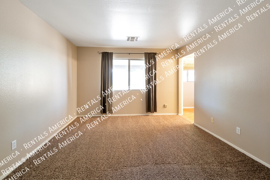 Building Photo - 30740 Maple Chase Dr