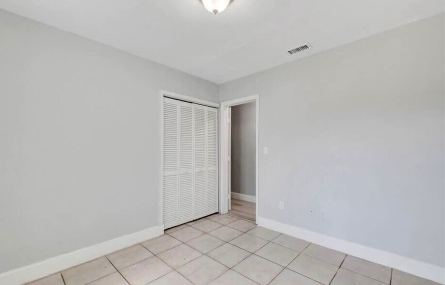 Building Photo - 9700 SW 161st St
