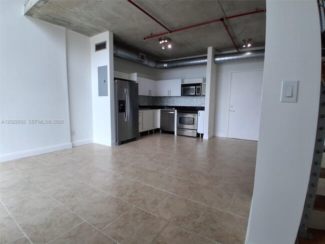 Building Photo - 690 SW 1st Ct